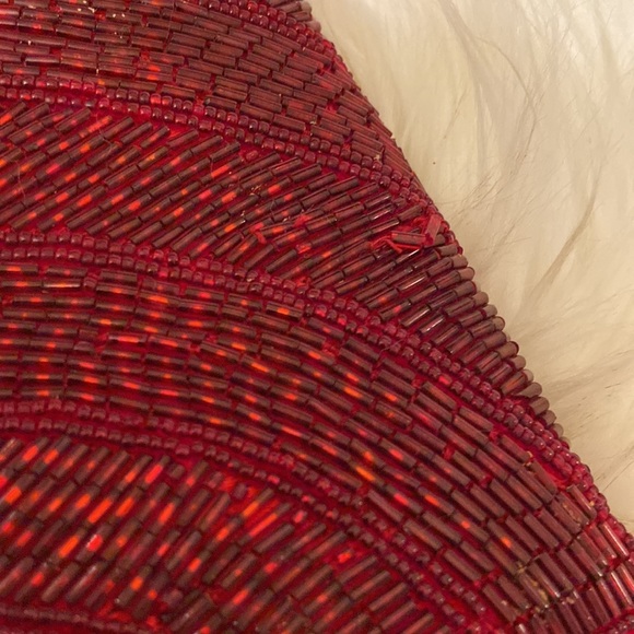 Magid Women’s Red Heavily Sequins Shoulder Bag - Picture 7 of 7